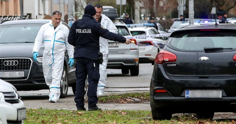 FOTO Policija obavlja očevid kod škole gdje su napadnuti djeca i učiteljica