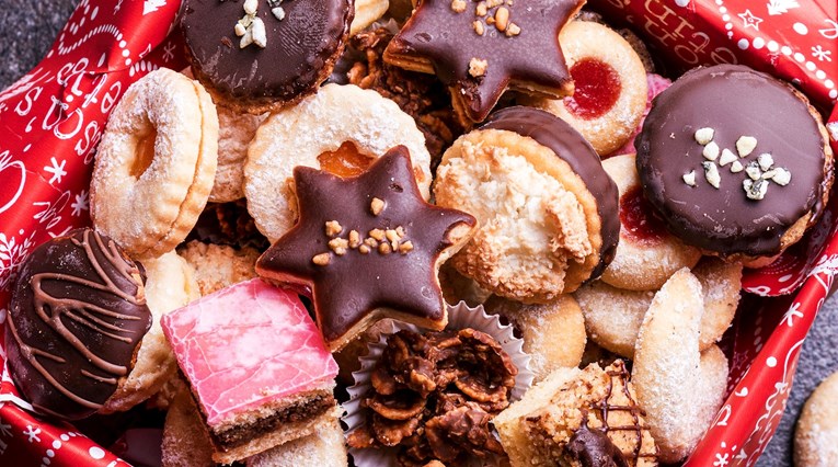Pripremili smo listu deset najboljih suhih i kremastih božićnih kolačića