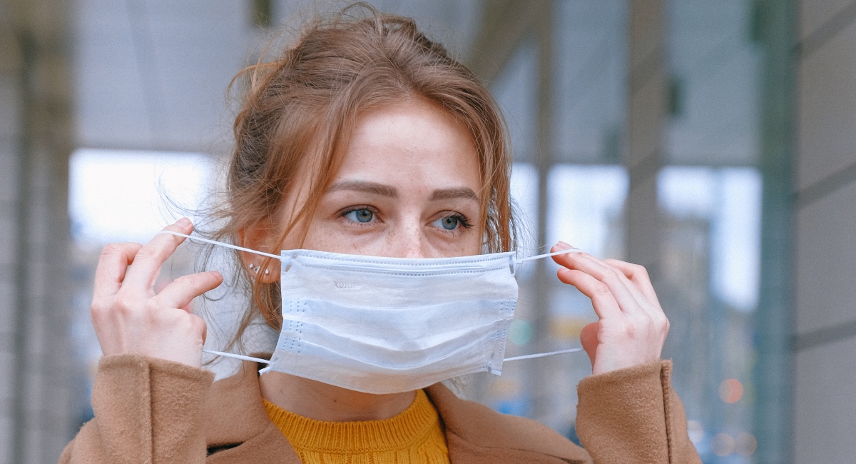 Jednostavan test koji traje samo sekundu otkriva je li maska koju nosite učinkovita
