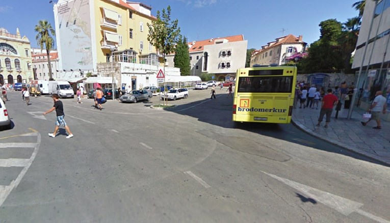 Muškarac u Splitu odgrizao uho turistu koji mu je pogledao djevojku