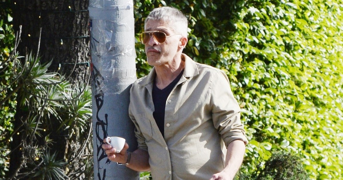 Jedan od najvećih holivudskih zavodnika sada ima 59 godina, prepoznajete li ga?