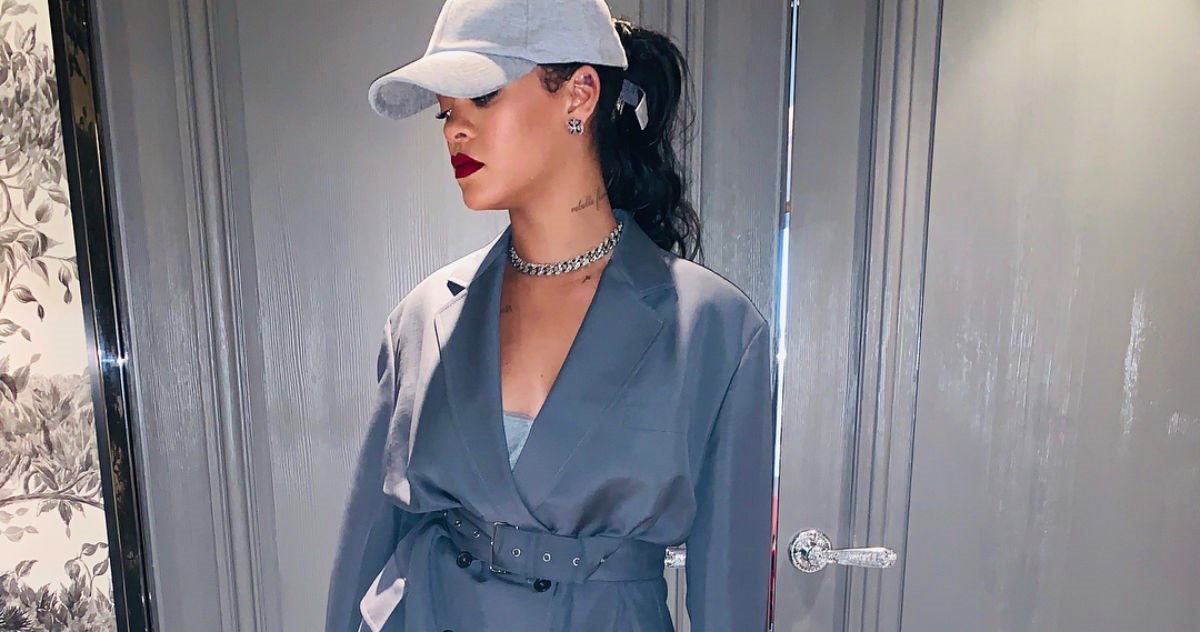 Rihanna pozirala u hlačama u kojima je hodanje pravi izazov
