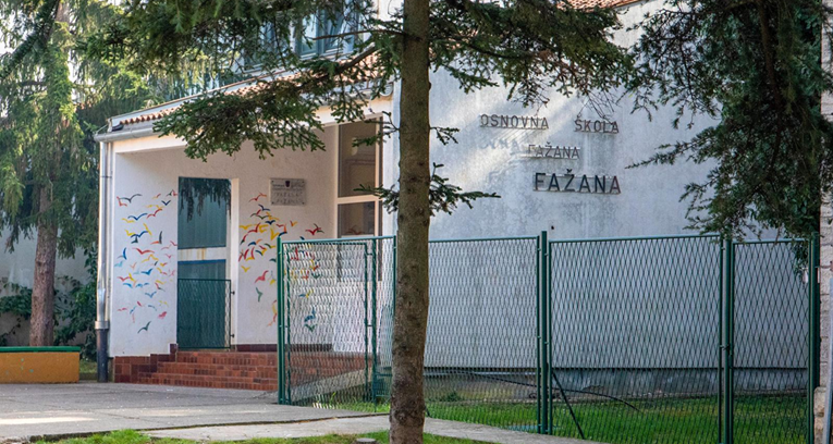 Osnovnoškolci u Fažani ni danas nisu išli na nastavu. Župan sazvao hitan sastanak