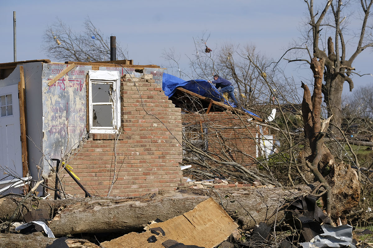 Tornado i oluje poharali jug i istok SAD-a, šest mrtvih