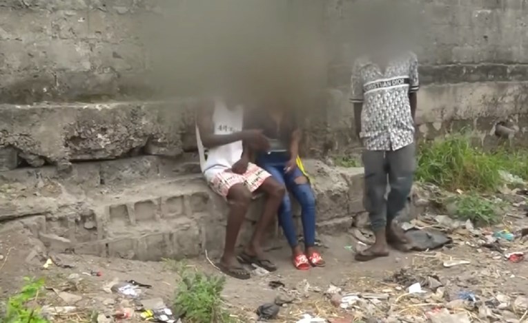 Nova droga uništava mlade u Kongu, potpuno sve zaborave i ničega nisu svjesni