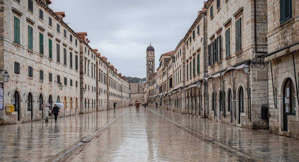 Turizam je prošle godine imao najveći pad u povijesti, za oporavak će trebati godine