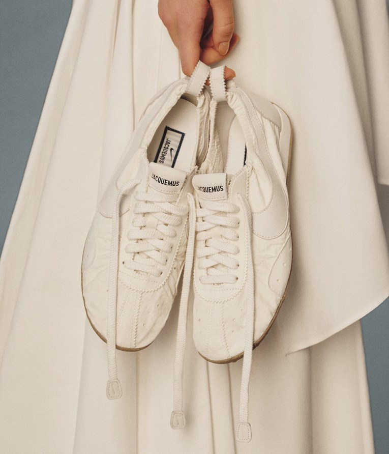 Pad stranice i opća pomama: Hit tenisice danas su se vratile u prodaju