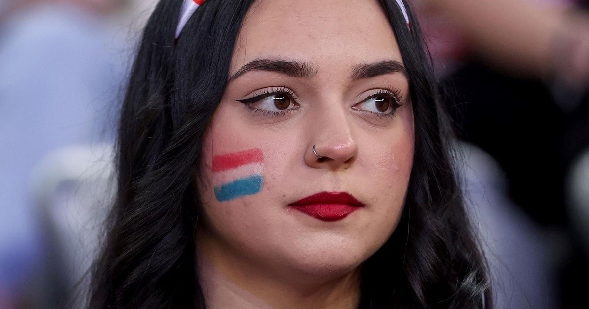 FOTO Domaći navijači na utakmici protiv Slovenije: Šahovnice, rekviziti...