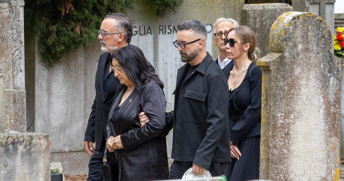 Stotine ljudi na posljednjem ispraćaju Mirka Cetinskog u Rovinju