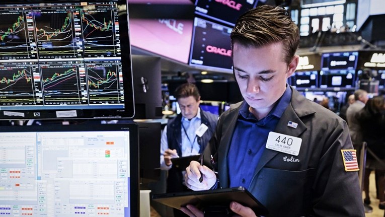 Oprez na Wall Streetu uoči nove presice Feda. Očekuje se da neće povećati kamate