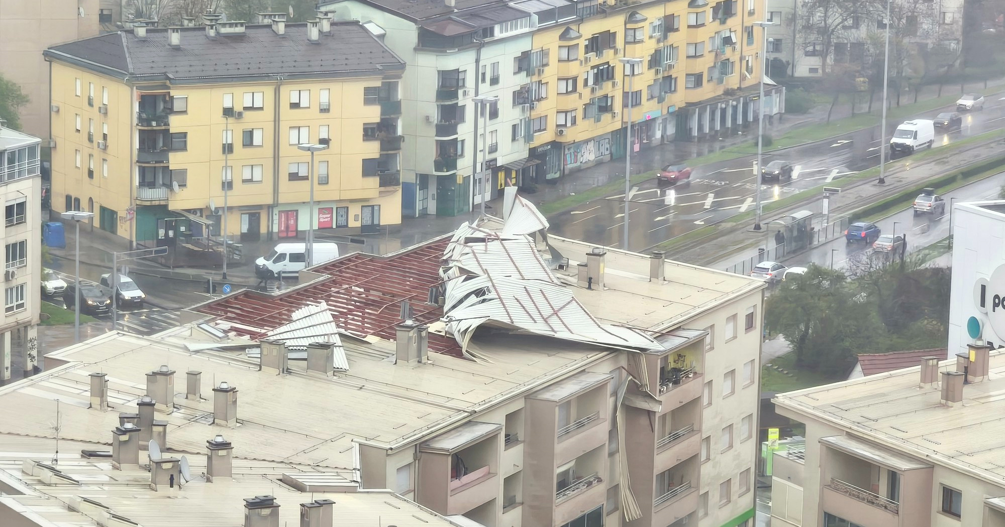 Gotovo 900 intervencija u 24 sata diljem Hrvatske. Vatrogasci i dalje na terenu