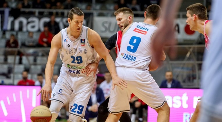 Zadar izgubio od zadnje momčadi Aba lige, ozlijedio se Luka Božić