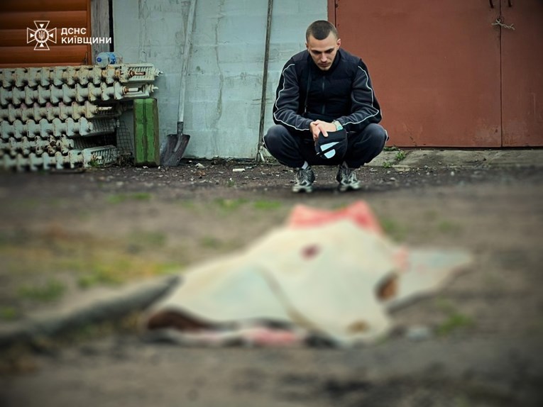 Deseci dronova nad Ukrajinom, žena ubijena, dijete među ozlijeđenima