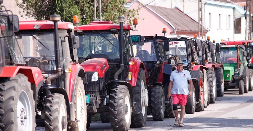 Ratari u Srbiji neće traktorima blokirati Beograd, vlada prihvatila dio zahtjeva