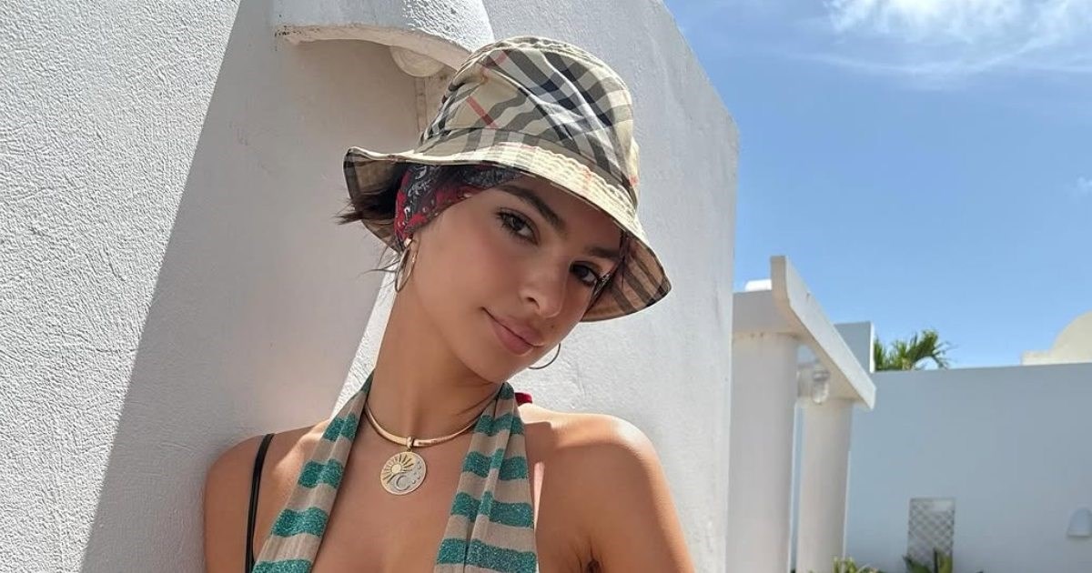 Emily Ratajkowski ne skida ovaj modni detalj