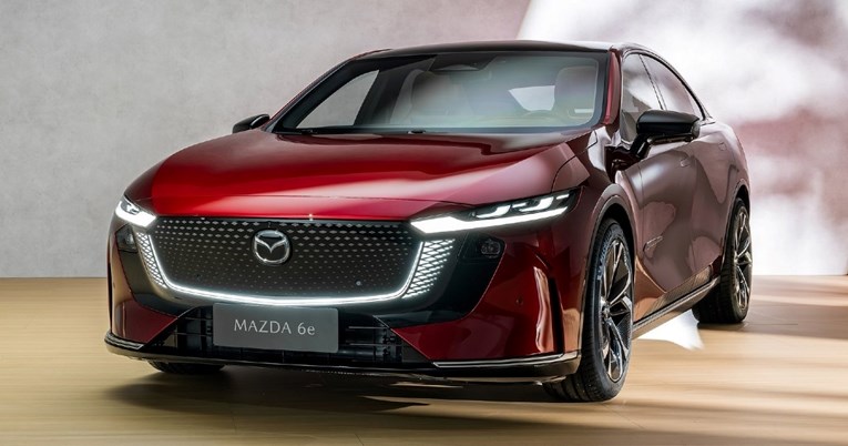 Izdržao je 28 godina: Mazda ima novi logo