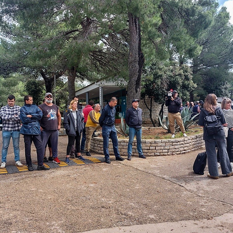 Ljudi danas nisu pustili inspektore u kamp. Inspektorat: Ići će optužni prijedlog