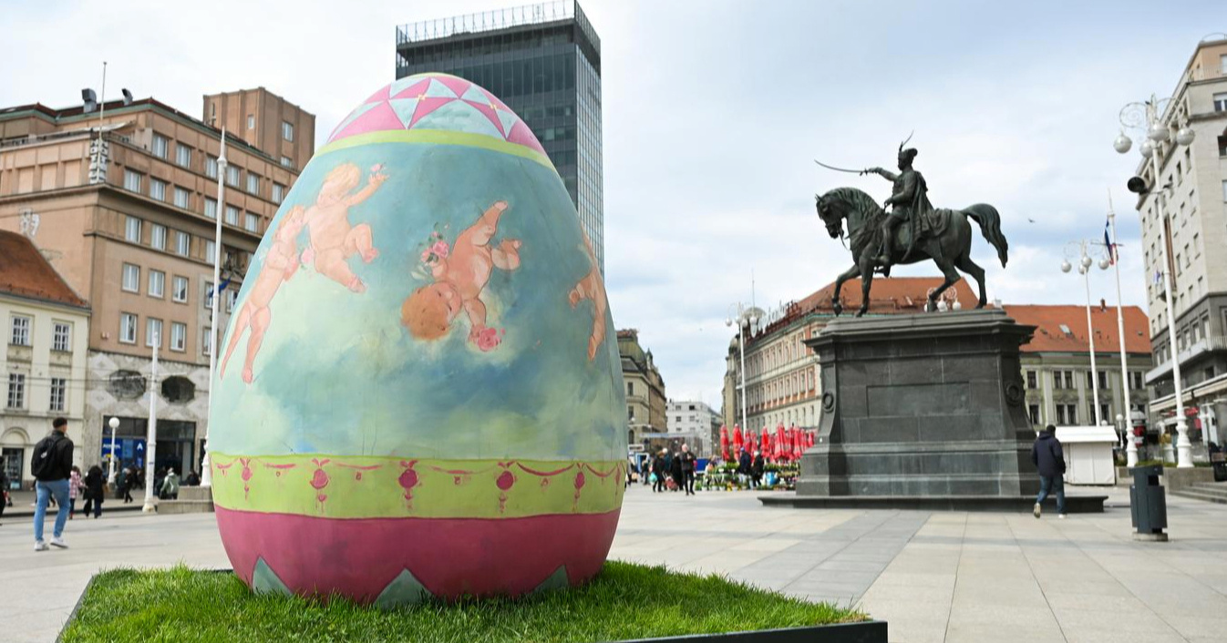 FOTO U centru Zagreba postavljene velike pisanice