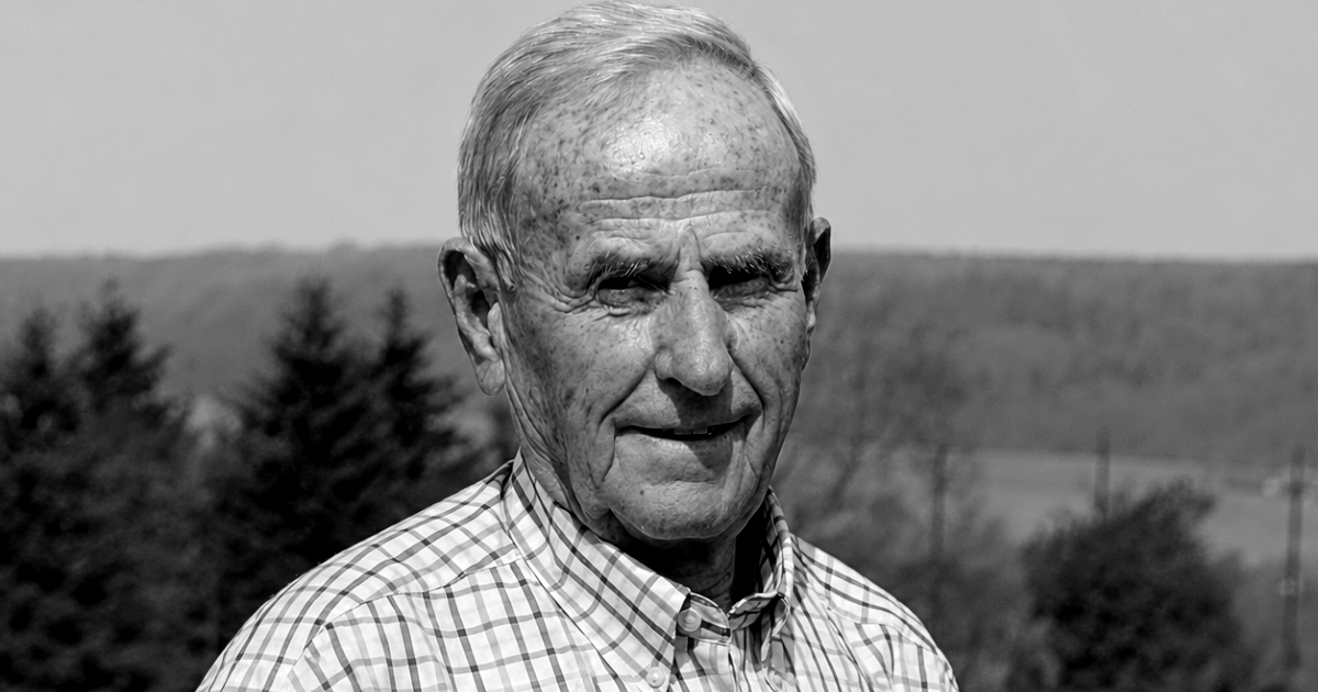 Umro je Adolf Prokop (87), legendarni nogometni sudac