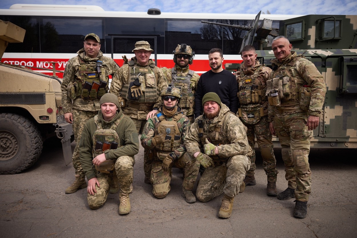 Zelenski došao na glavni front, održao govor pred vojnicima