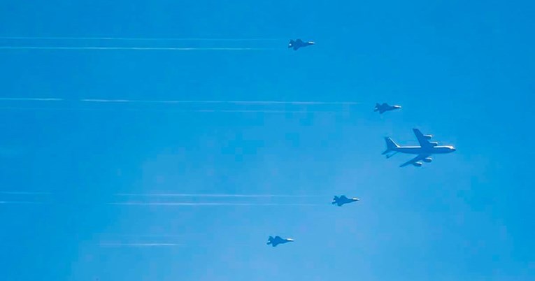 FOTO U zadnja tri dana više od 30 američkih vojnih aviona iznad Europe