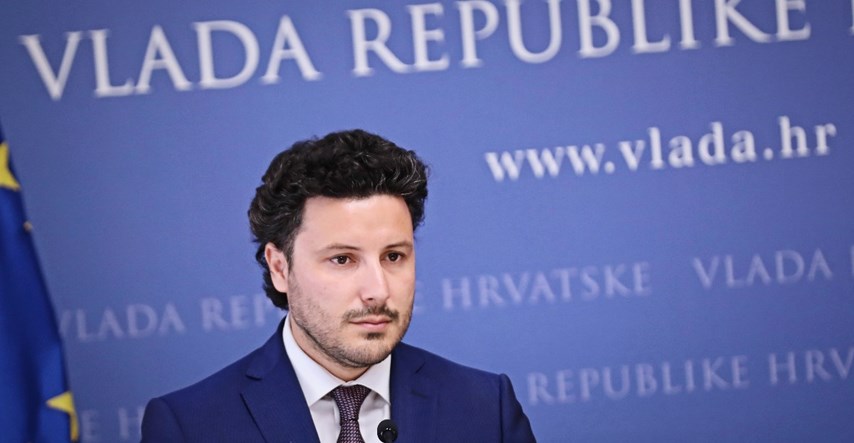 Crnogorski premijer: Spomen-ploču u Morinju treba ukloniti i postaviti novu