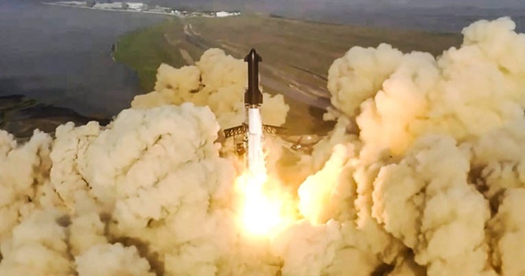 SpaceX lansirao Starship, ali je u zraku cijeli eksplodirao