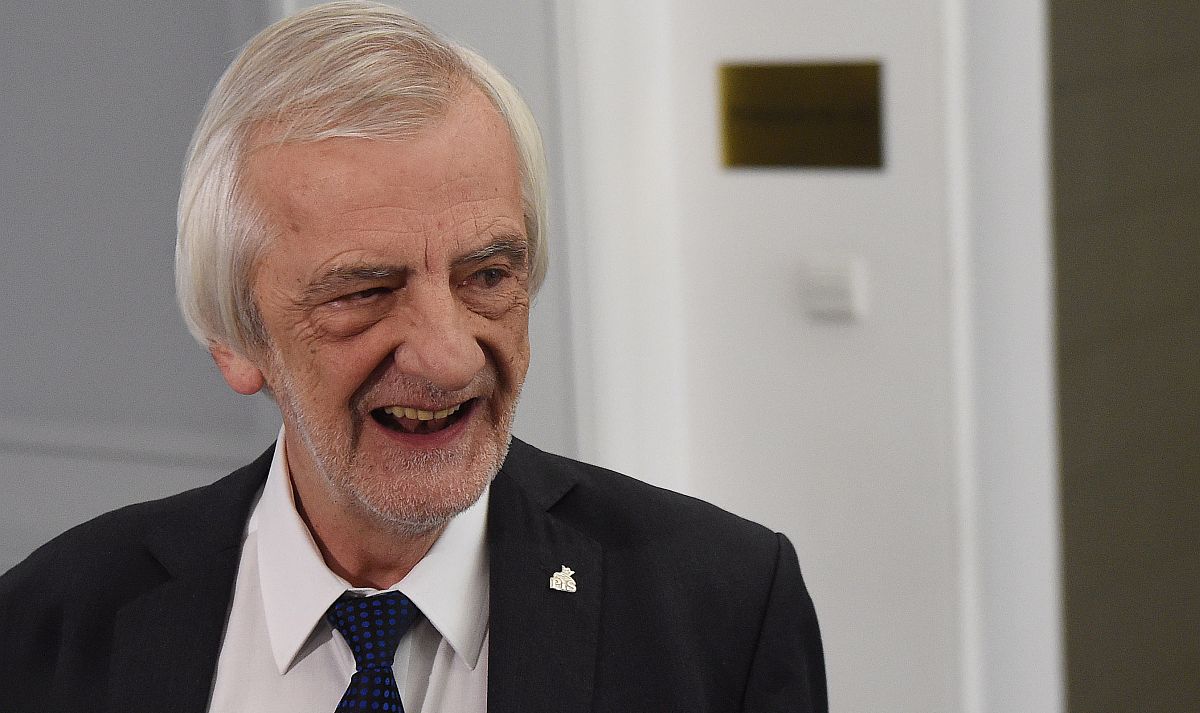 Poljske vlasti žele izbore putem dopisnog glasanja, oporba tvrdi da krše ustav