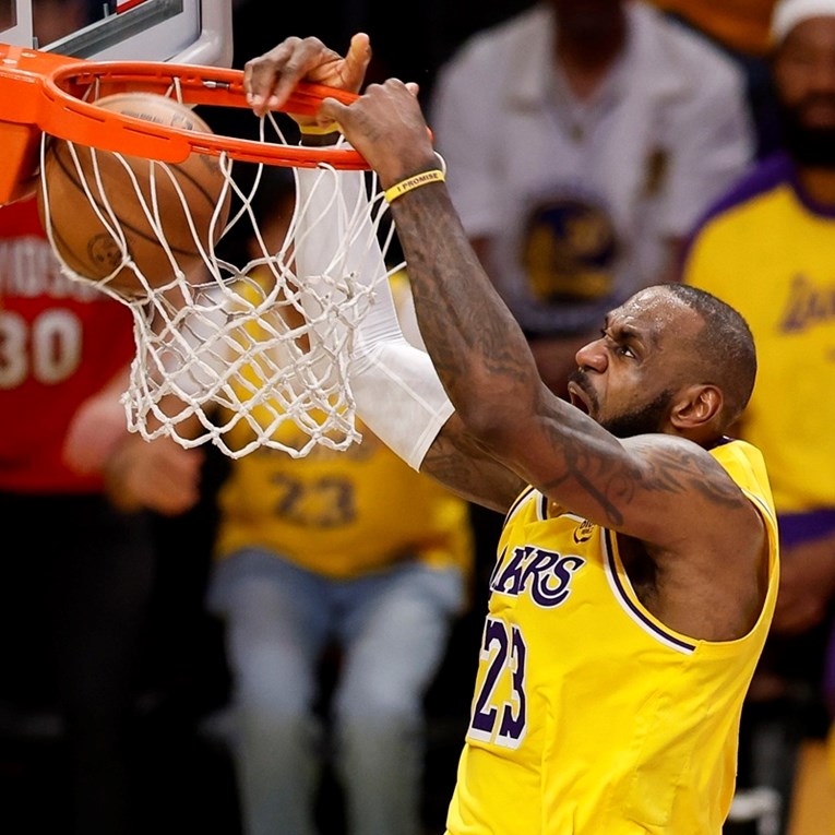 LeBron ostaje u Lakersima za 52.6 mil. dolara. Evo koliko je ukupno zaradio