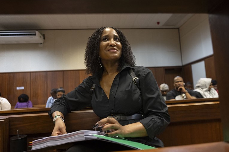 Kći Jacoba Zume prevarila 17 muškaraca i poslala ih da se bore za Rusiju?