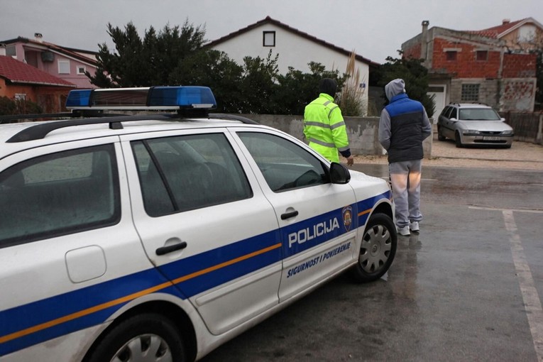 Niz nasilnih napada na Viru. U tri odvojena slučaja bez povoda pretučeni ljudi