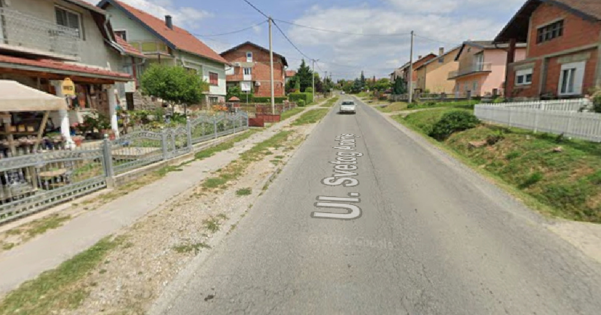 Maloljetni motorist imao sudar s traktorom u Čazmi. Helikopterom je prebačen u Zagreb