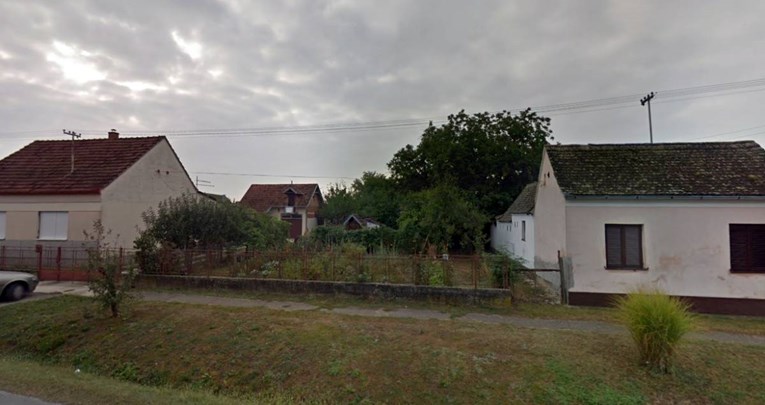 Kod Križevaca utovarivao gnoj, prikliještio ga stroj. Umro je