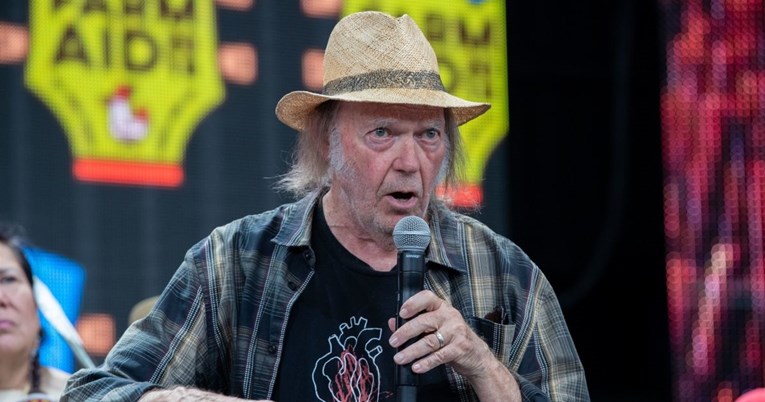 Neil Young poručio radnicima Spotifya: Dajte otkaz prije nego što vam pojedu dušu