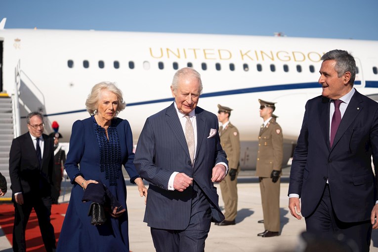 Britanski kralj i kraljica stigli u državni posjet Italiji
