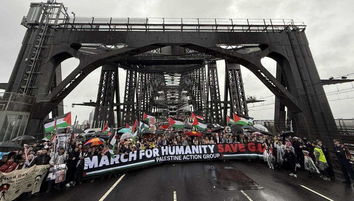 Tisuće ljudi na maršu u Sydneyju, okupili se na mostu. "Svi smo mi Palestinci"