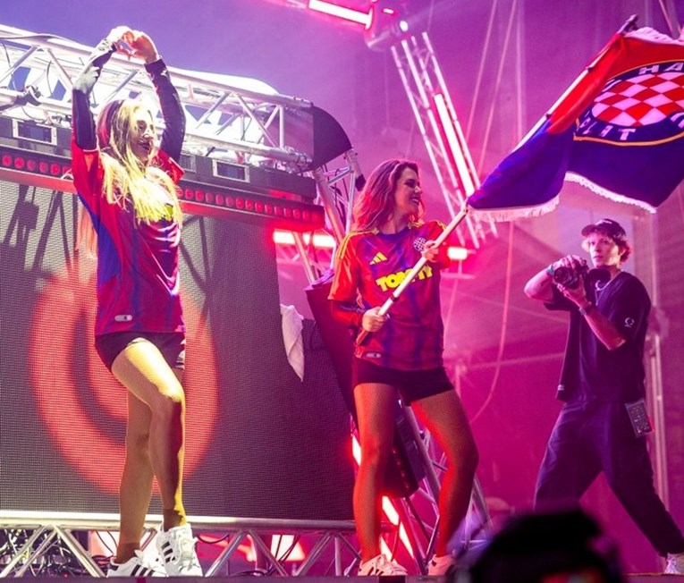 Pogledajte kako je Hajduk na Ultri predstavio novi dres