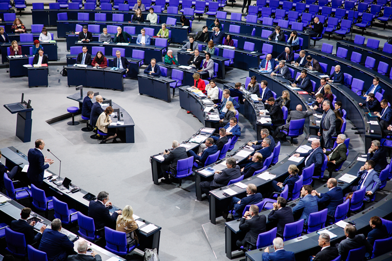 Priznavanje očinstva se zloupotrebljava u Njemačkoj. Stiže stroži zakon