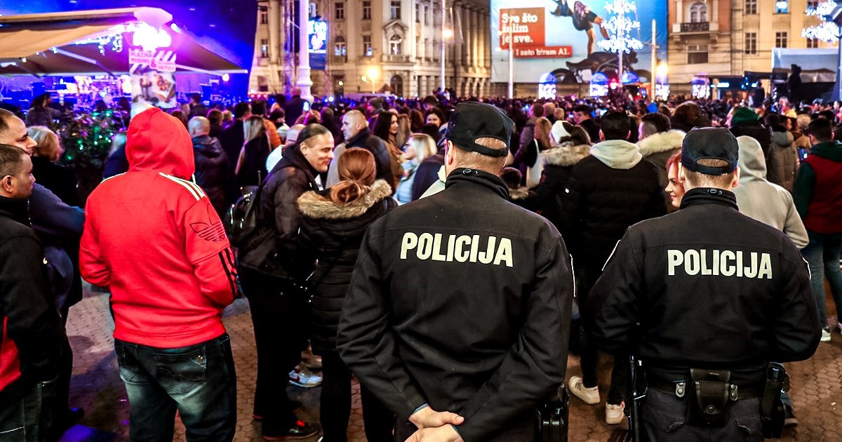 Širi se priča da su stranci pipkali curice na dočeku. Policija: Nema nikakve dojave