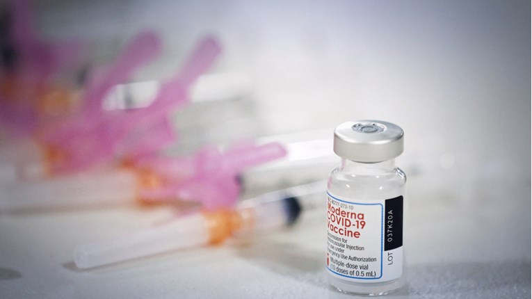 Švicarska kompanija kreće s proizvodnjom sastojaka za Modernino cjepivo