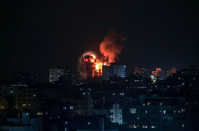 Izrael bombardirao Gazu, više desetaka ranjenih, među njima dječak (13)