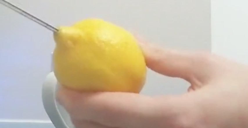 Žena otkrila genijalan trik koji će zauvijek promijeniti način na koji cijedite limun