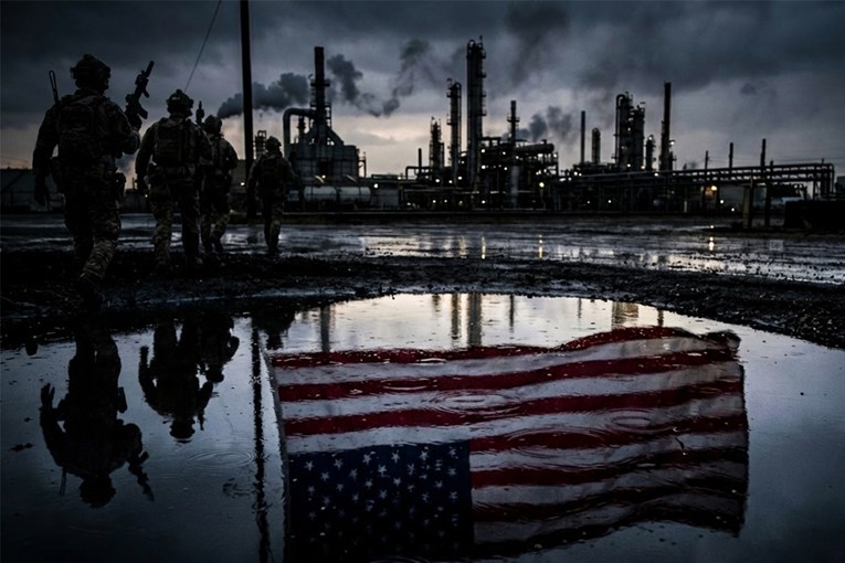 Napada li Amerika druge zemlje samo da im uzme naftu?