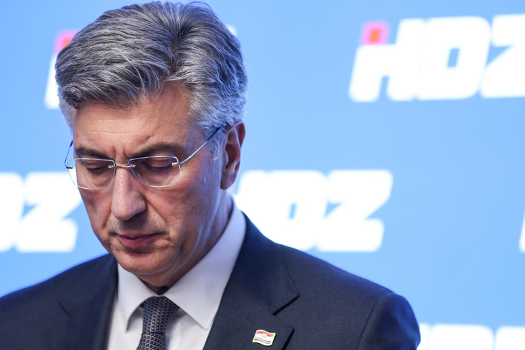Treba li vlada pasti? Preko 85.000 čitatelja ispunilo anketu Indexa, ovo su rezultati