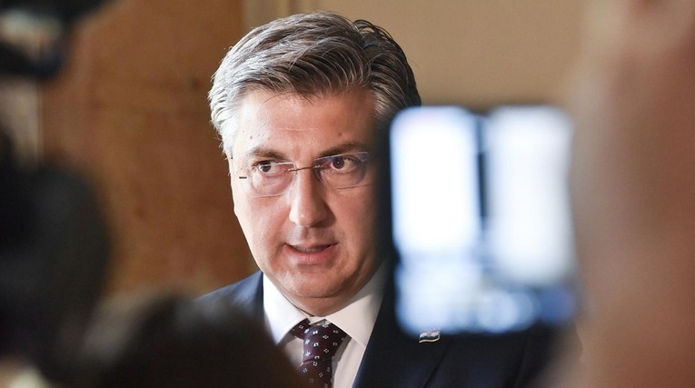 HDZ: Milanović je podvio rep. Glumio je frajera, ispao je teški debakl