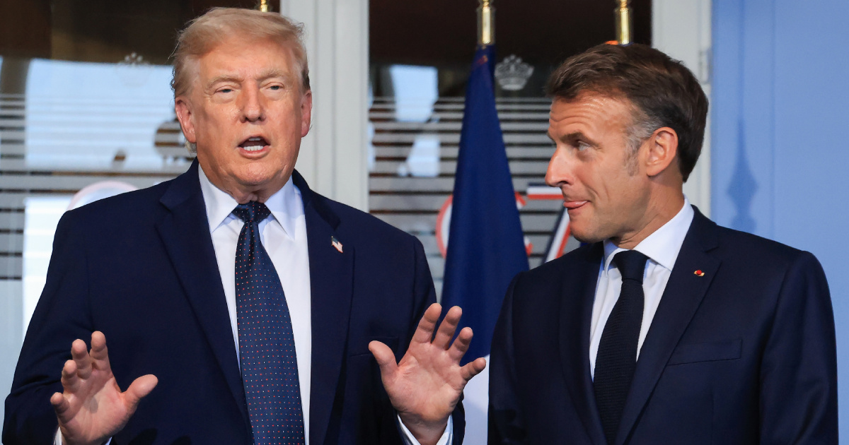 Trump stigao u Francusku. Macron ga je trebao dočekati osobno, ali nije