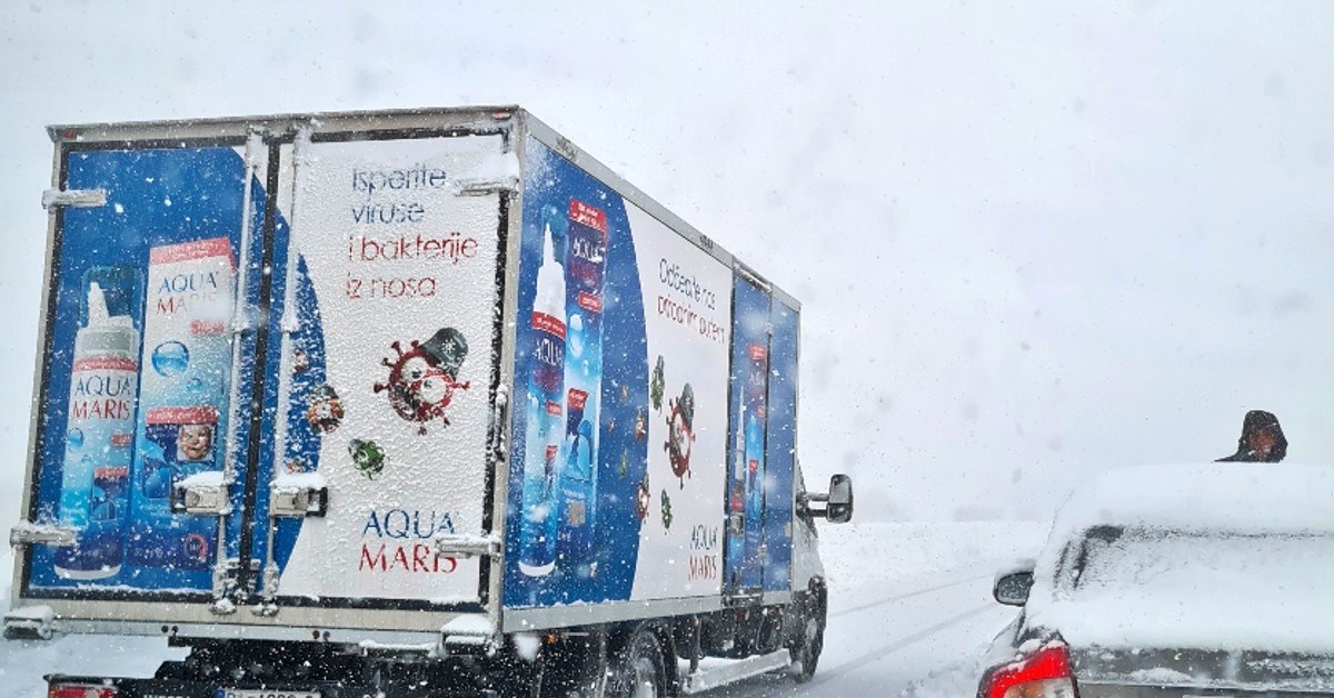 Potpuni kaos na A1, stopirana kolona, dolaze nova vozila. Policija: Ne krećite na put