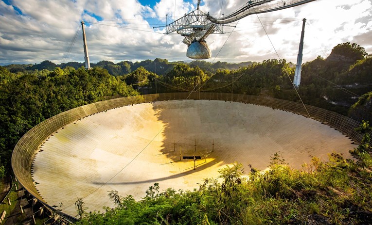 Tražio je vanzemaljce, otkrio pulsare, proslavili su ga James Bond i zaboravljeni hit