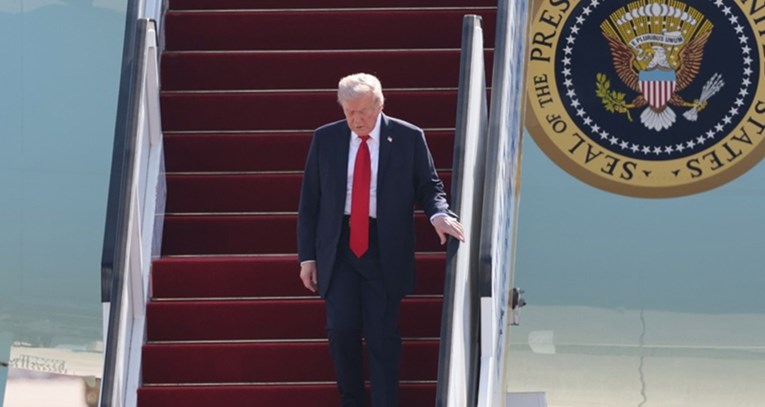 Trump: Mnogima sam učinio život boljim, sada će se svi ponašati pristojno