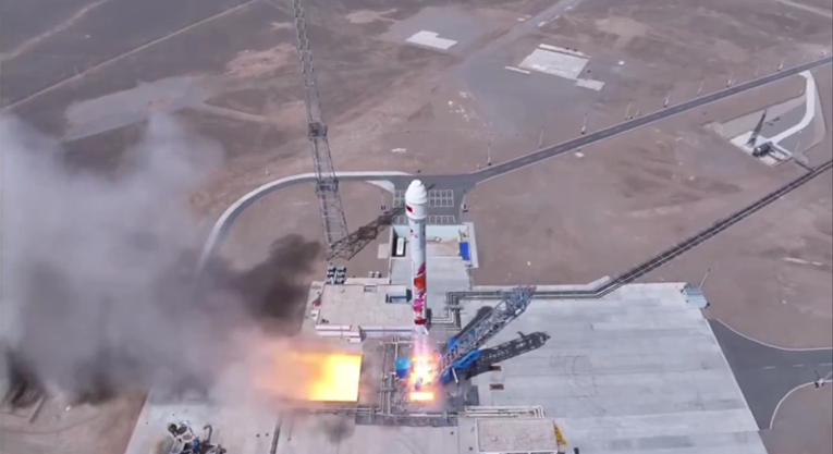 VIDEO Kinezi lansirali poboljšanu raketu na metan. Nosila je šest satelita